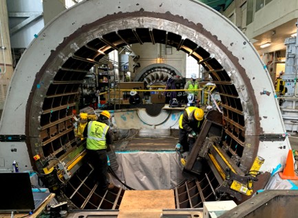Horizontal unit stator frame keyway machining of hydro turbine