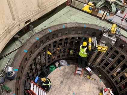 Vertical unit stator frame keyway machining of hydro turbine
